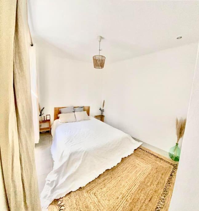 Maison Avec Jardin Et 3 Petits Chats , Proche Du Chateau Lacoste Le Puy-Sainte-Reparade Luaran gambar